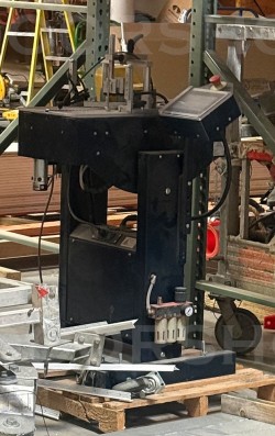 Alfamacchine U-500 V-Nailer Casing Assembly Machine