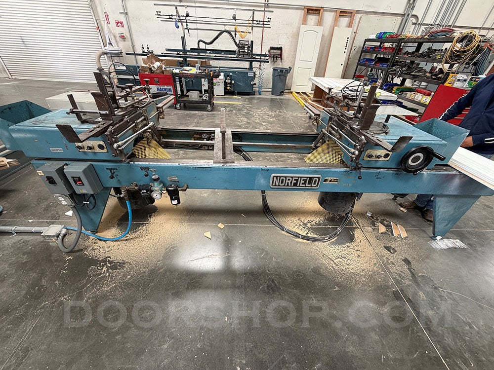 1020 Automatic Double End Trim Saw